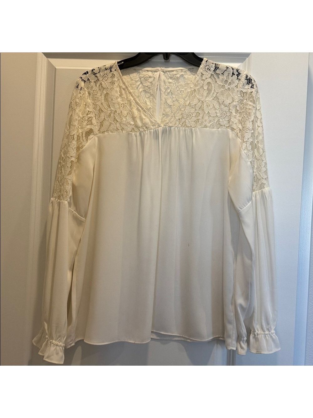 Express White Lace Detail Blouse - Picture 6 of 9